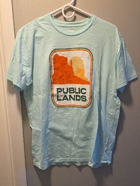 Public Lands Graphic Short Sleeve Tee - Light Blue